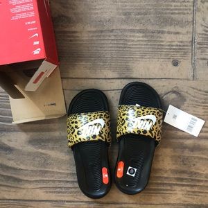 Leopard Nike slides size 6